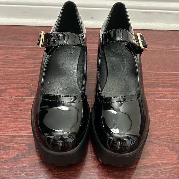 Black patent platform Mary Jane heels - Picture 2 of 4